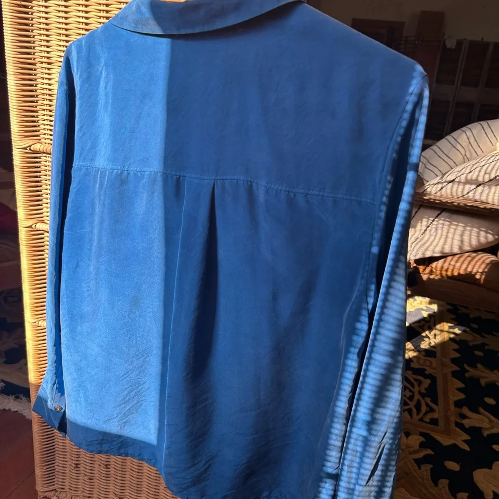 Madewell 100% Silk Blue Lightweight Button-Front Shirt - Picture 3 of 4